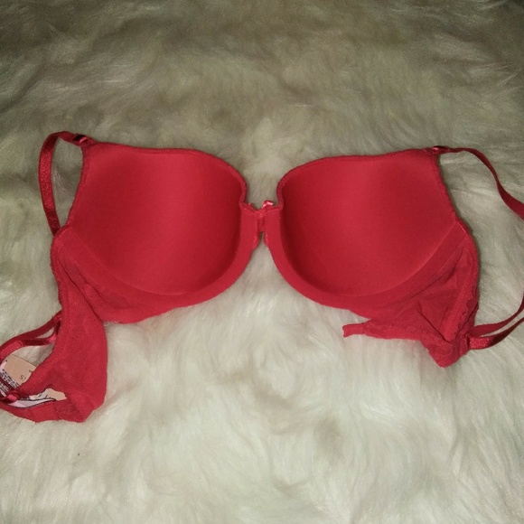 Victoria's Secret Demi Bra - Picture 4 of 4